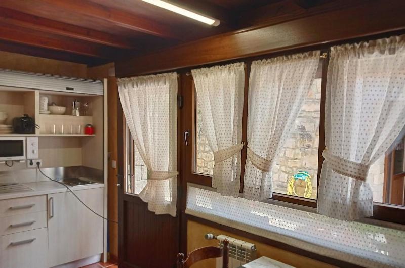 Hotel Arenas De Cabrales- Apartamentos Eksteriør billede