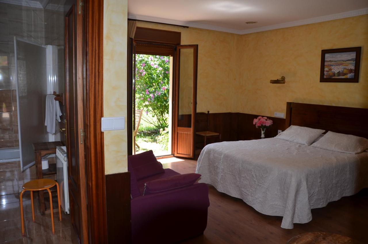 Hotel Arenas De Cabrales- Apartamentos Eksteriør billede